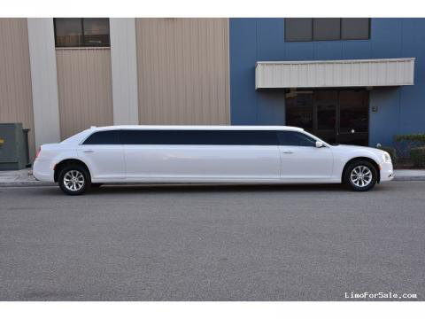 Chrysler Limo 300 3
