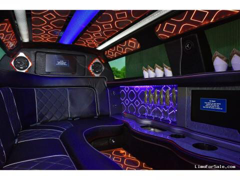 Chrysler Limo 300 7