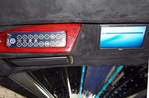 Lincoln Limo 9